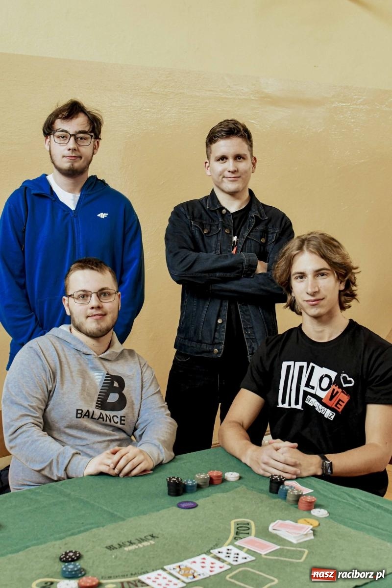 Zdjęcie w galerii na portalu naszraciborz.pl: W II LO stawiają na pozytywną atmosferę [FOTO] wiadomości z regionu