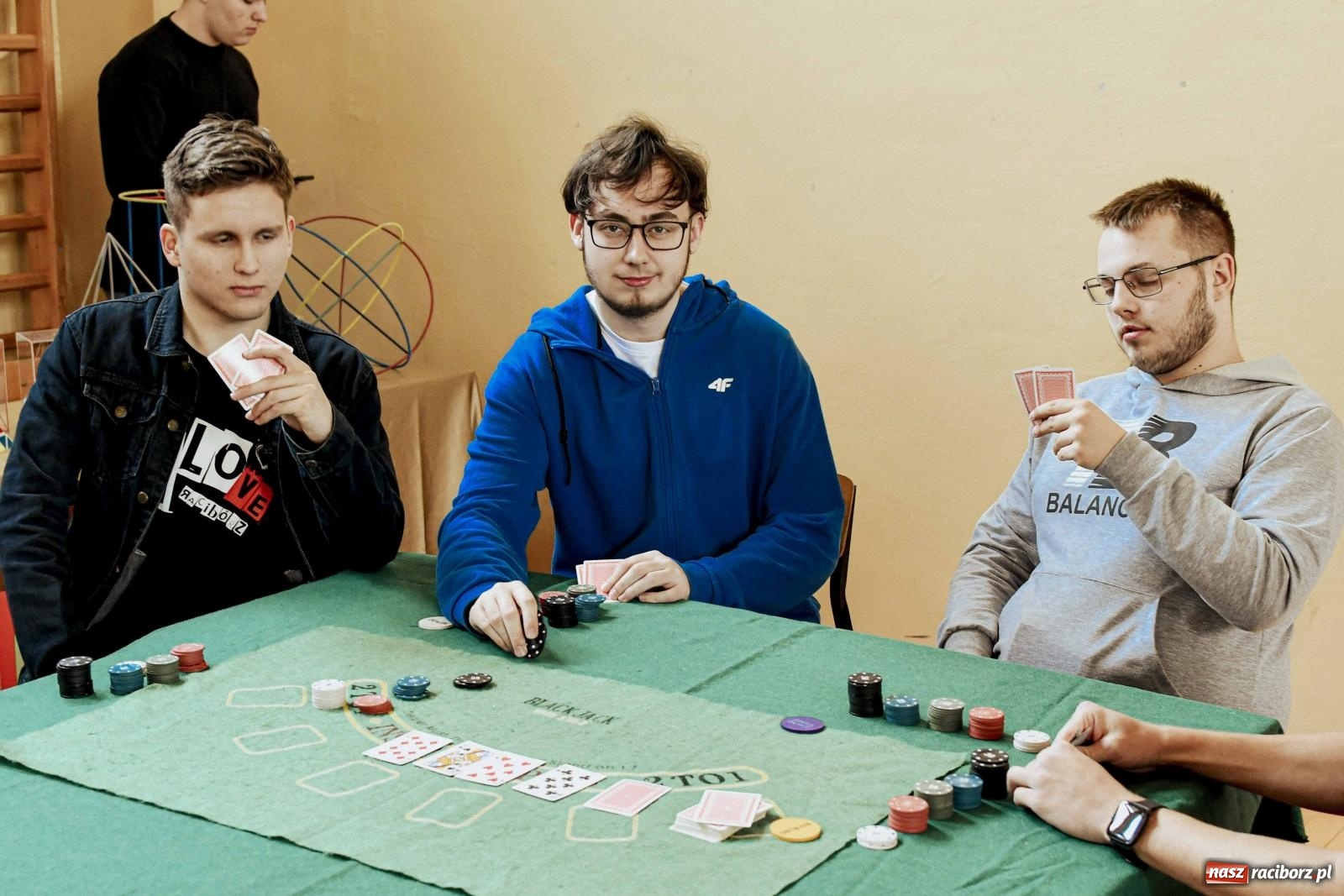 Zdjęcie w galerii na portalu naszraciborz.pl: W II LO stawiają na pozytywną atmosferę [FOTO] wiadomości z regionu