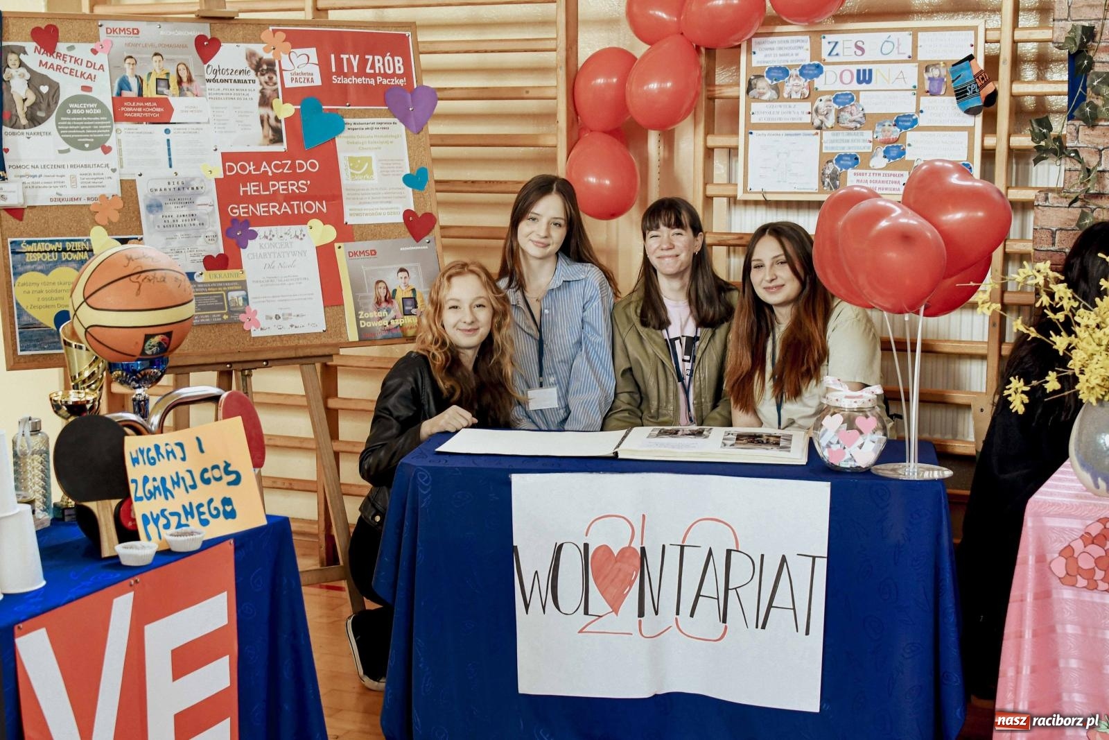 Zdjęcie w galerii na portalu naszraciborz.pl: W II LO stawiają na pozytywną atmosferę [FOTO] wiadomości z regionu