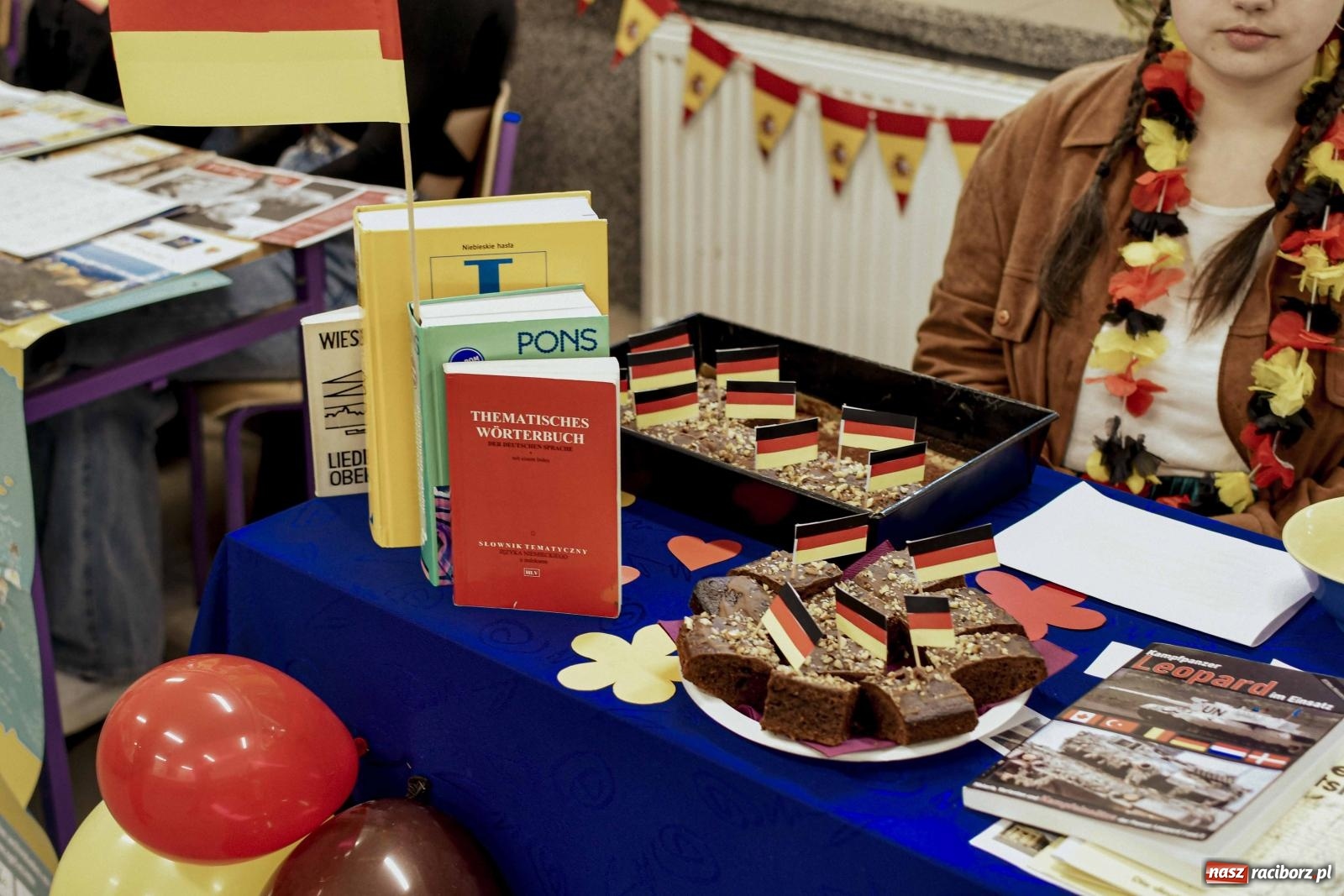 Zdjęcie w galerii na portalu naszraciborz.pl: W II LO stawiają na pozytywną atmosferę [FOTO] wiadomości z regionu