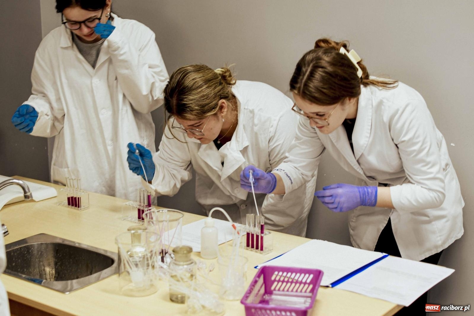 Zdjęcie w galerii na portalu naszraciborz.pl: W II LO stawiają na pozytywną atmosferę [FOTO] wiadomości z regionu