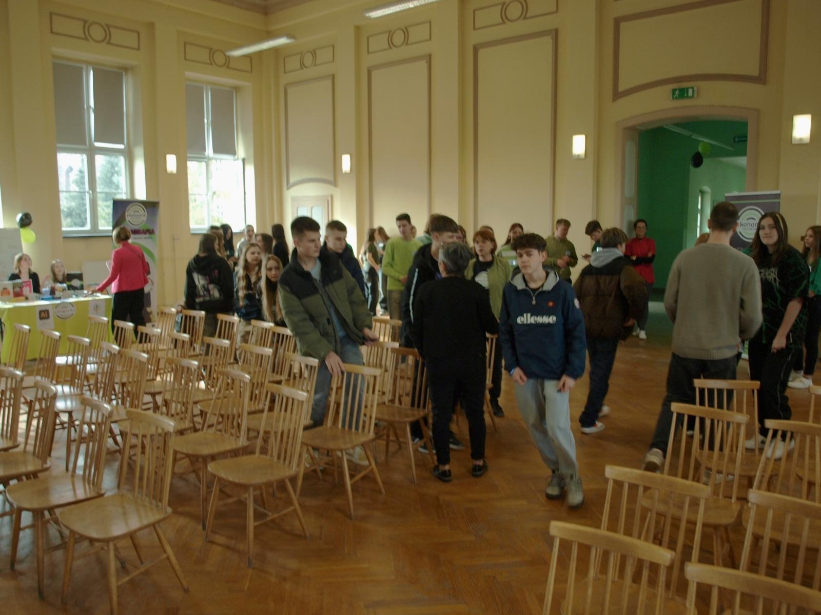 Zdjęcie w galerii na portalu naszraciborz.pl: Dni Otwarte - Wagary z Ekonomikiem  wiadomości z regionu