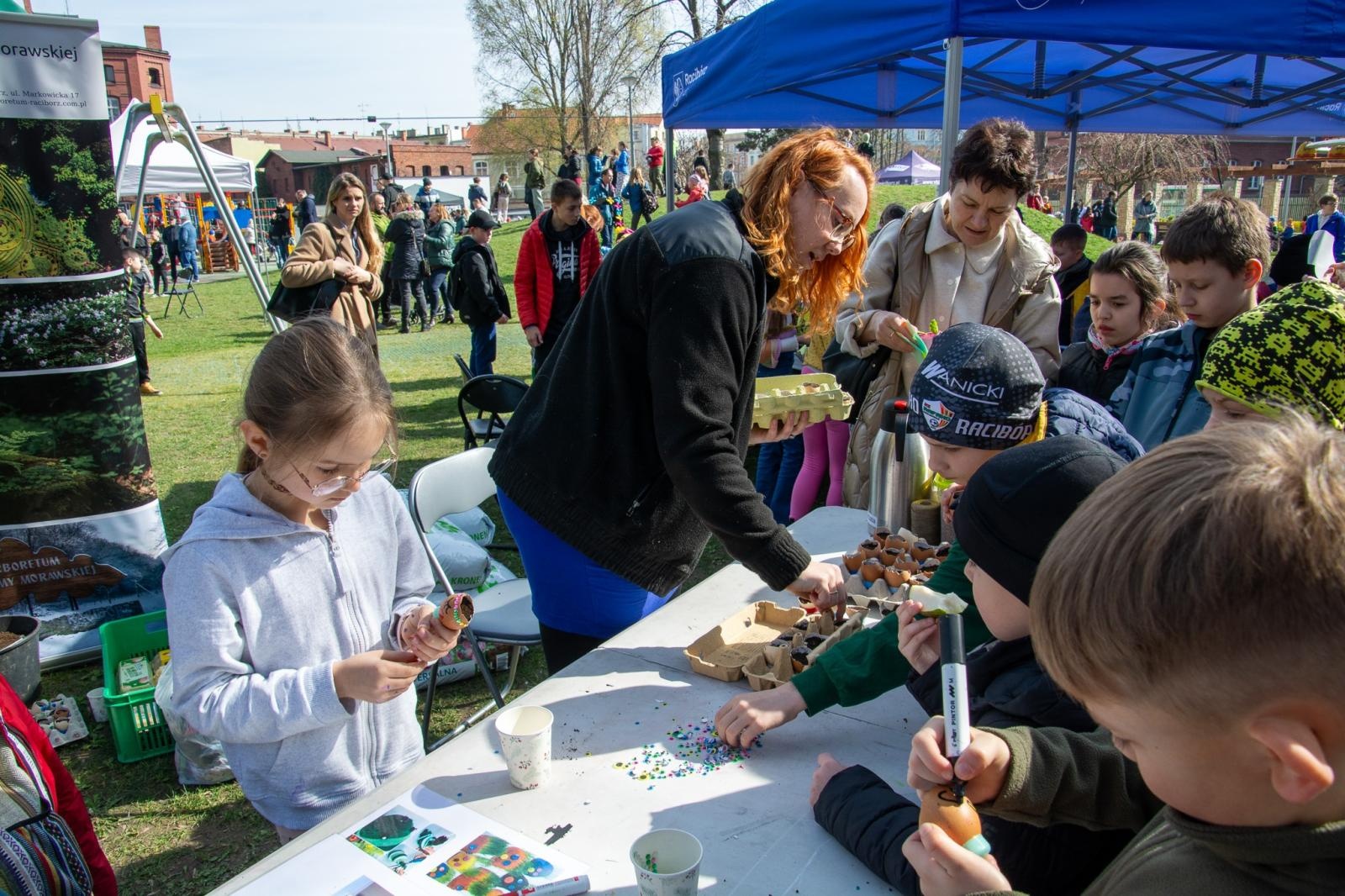 Zdjęcie w galerii na portalu naszraciborz.pl: Piknik na powitanie wiosny w parku Jordanowskim [FOTO i WIDEO] wiadomości z regionu