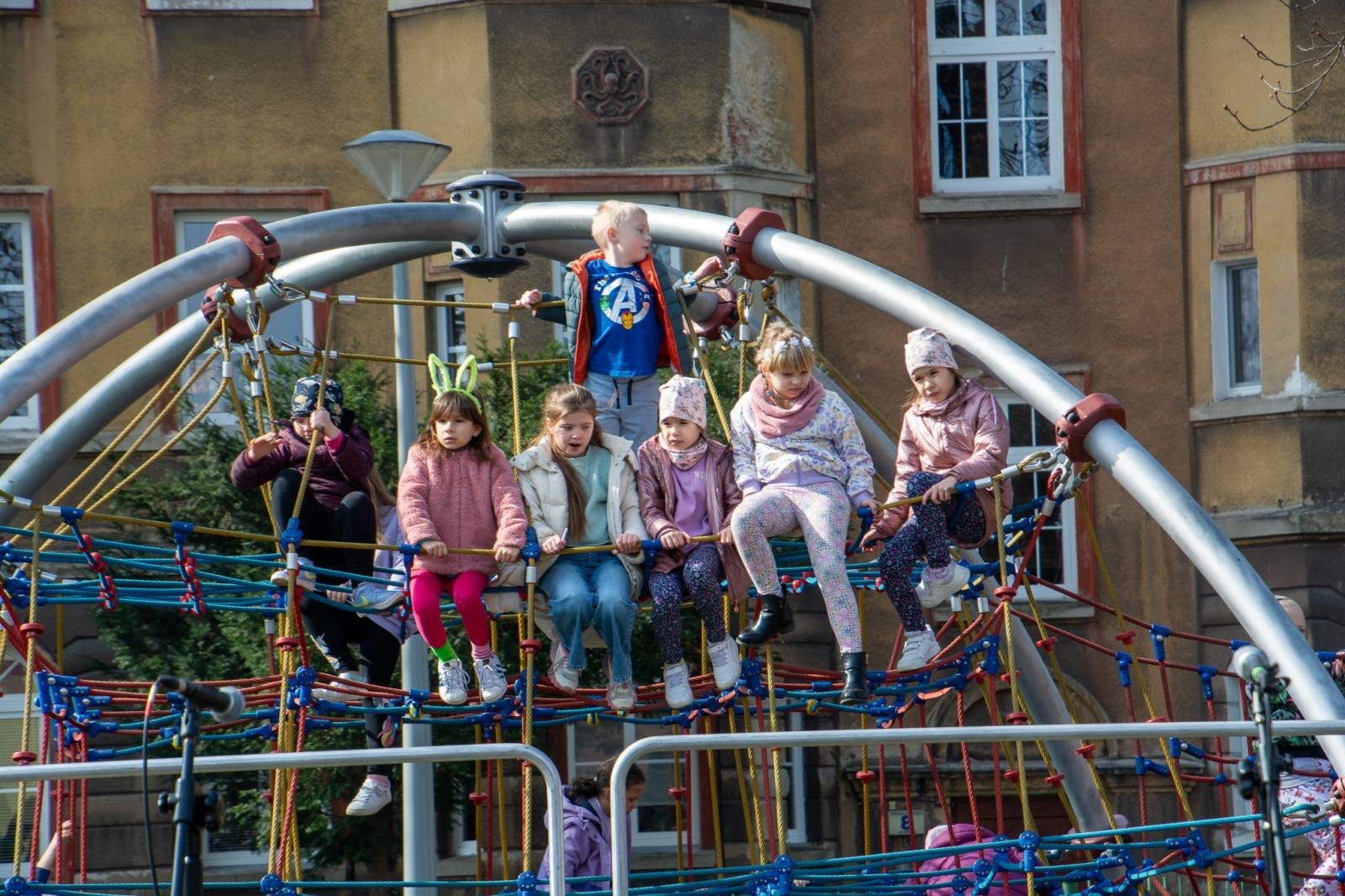 Zdjęcie w galerii na portalu naszraciborz.pl: Piknik na powitanie wiosny w parku Jordanowskim [FOTO i WIDEO] wiadomości z regionu