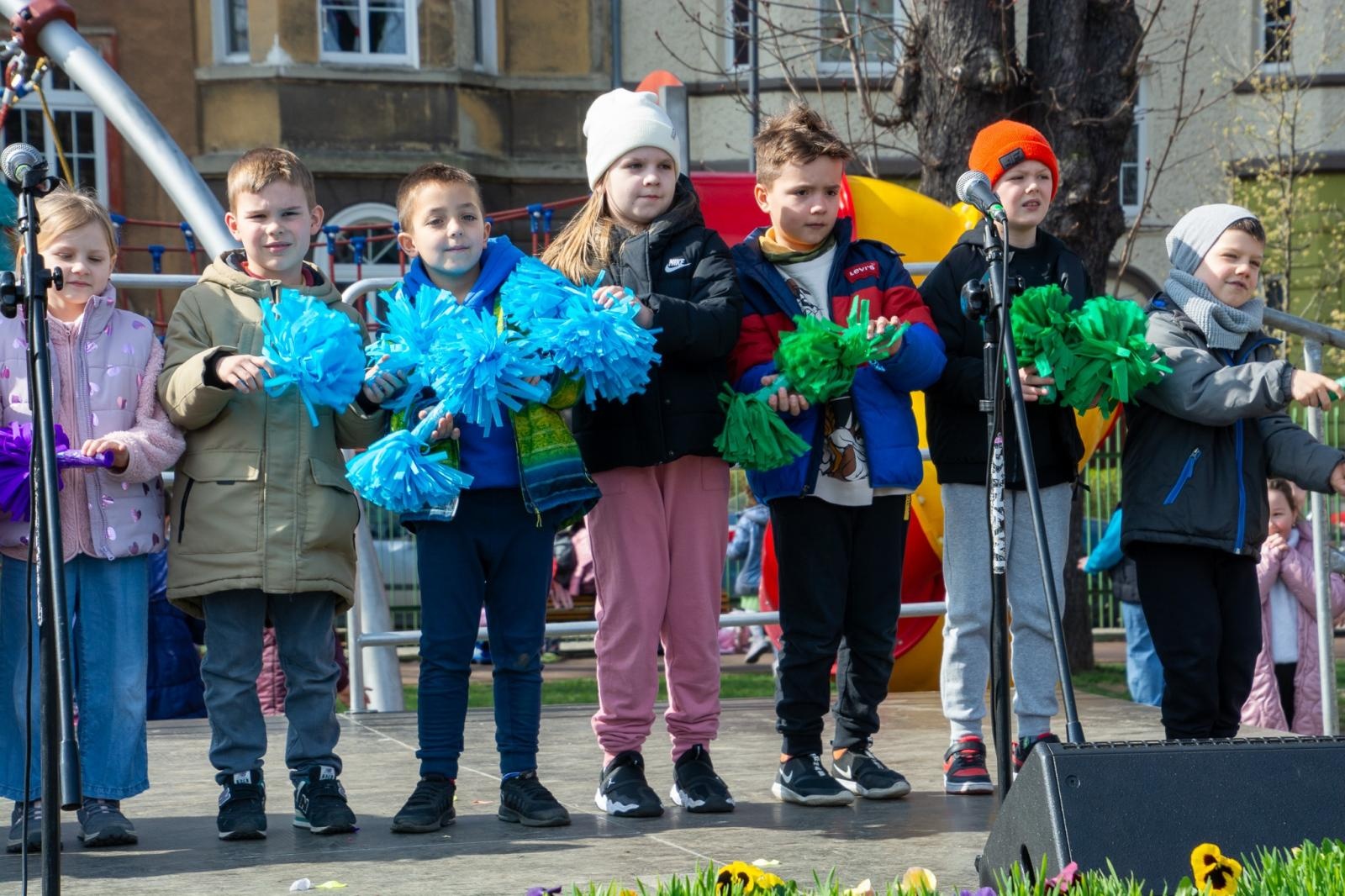 Zdjęcie w galerii na portalu naszraciborz.pl: Piknik na powitanie wiosny w parku Jordanowskim [FOTO i WIDEO] wiadomości z regionu