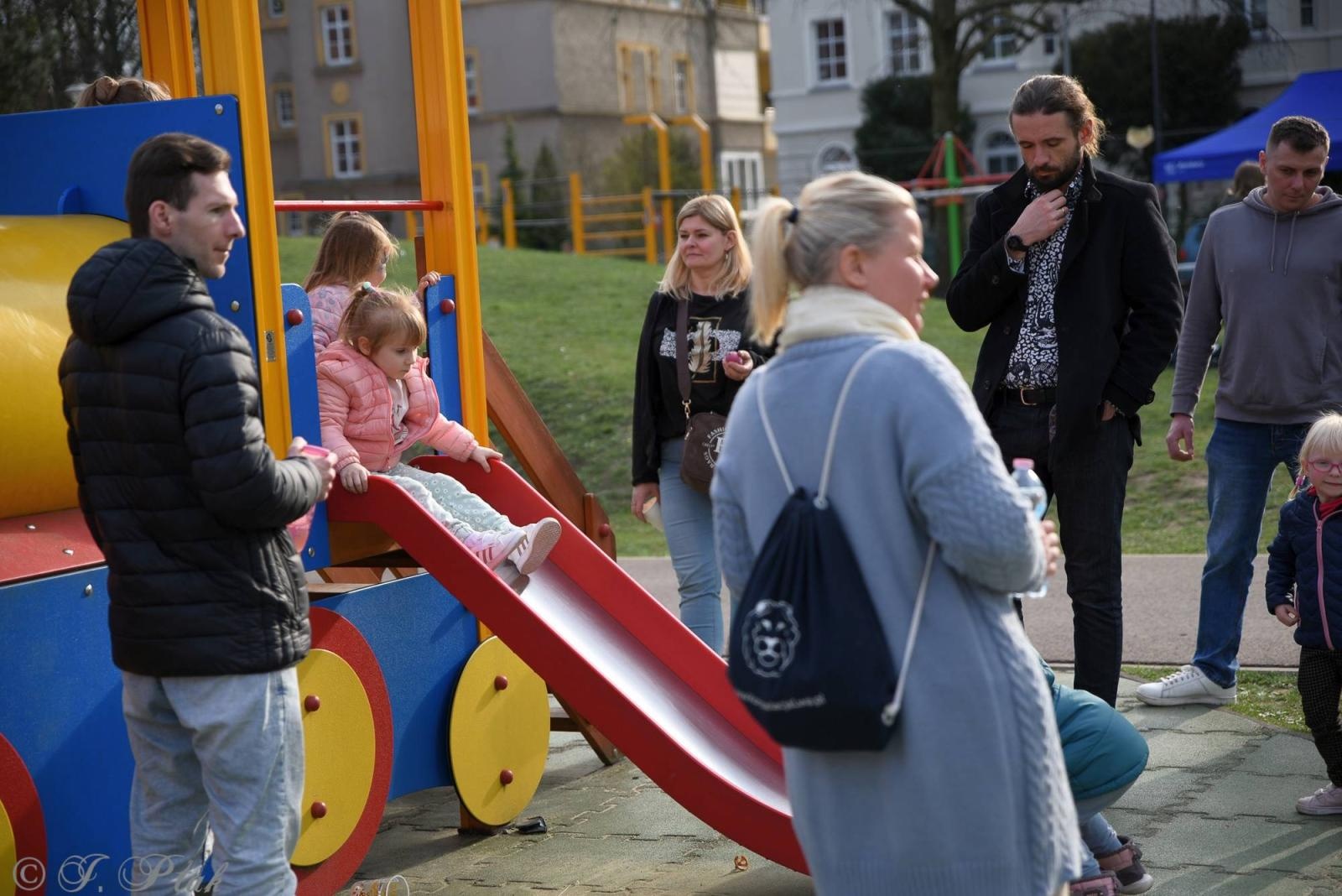Zdjęcie w galerii na portalu naszraciborz.pl: Piknik na powitanie wiosny w parku Jordanowskim [FOTO i WIDEO] wiadomości z regionu