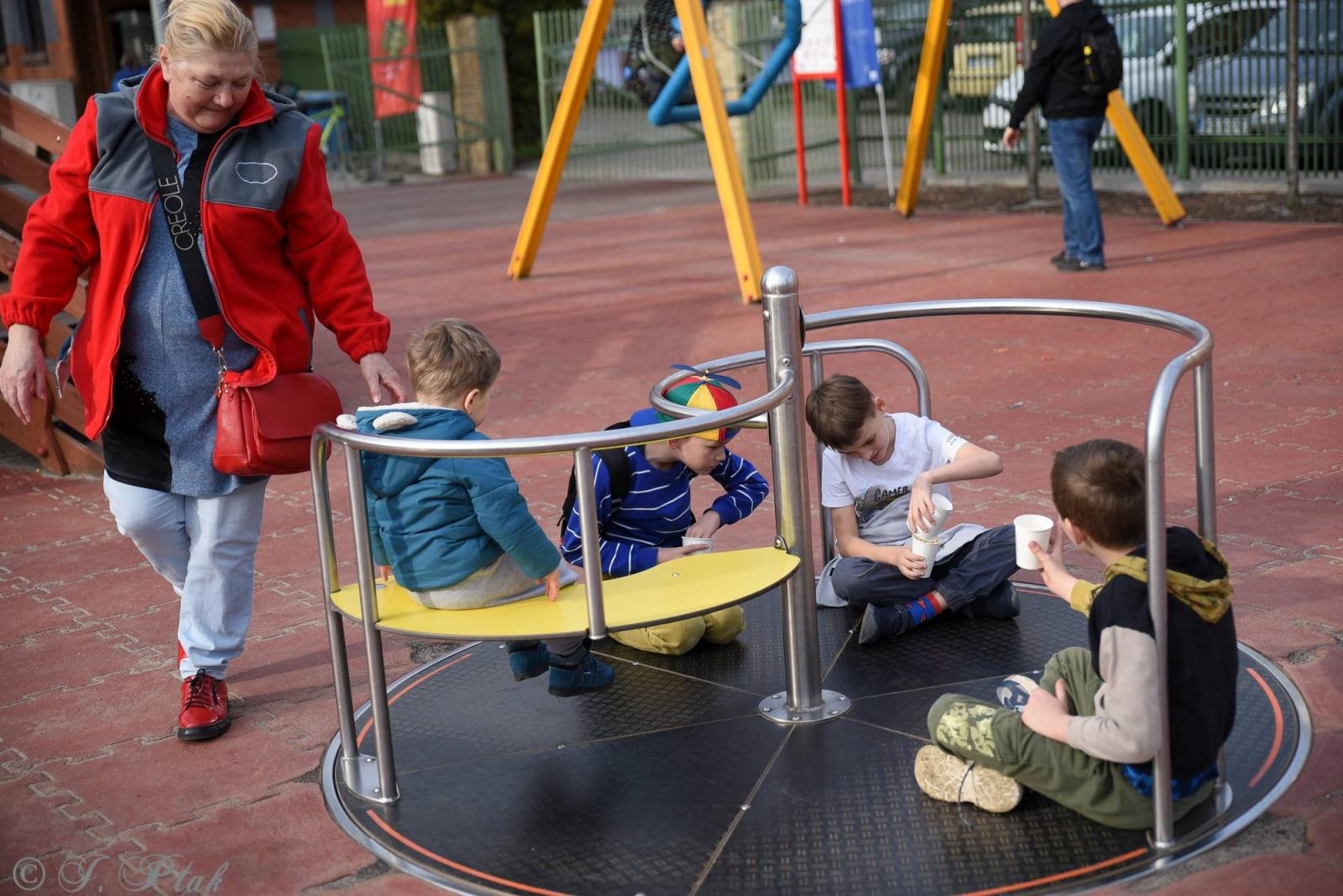 Zdjęcie w galerii na portalu naszraciborz.pl: Piknik na powitanie wiosny w parku Jordanowskim [FOTO i WIDEO] wiadomości z regionu