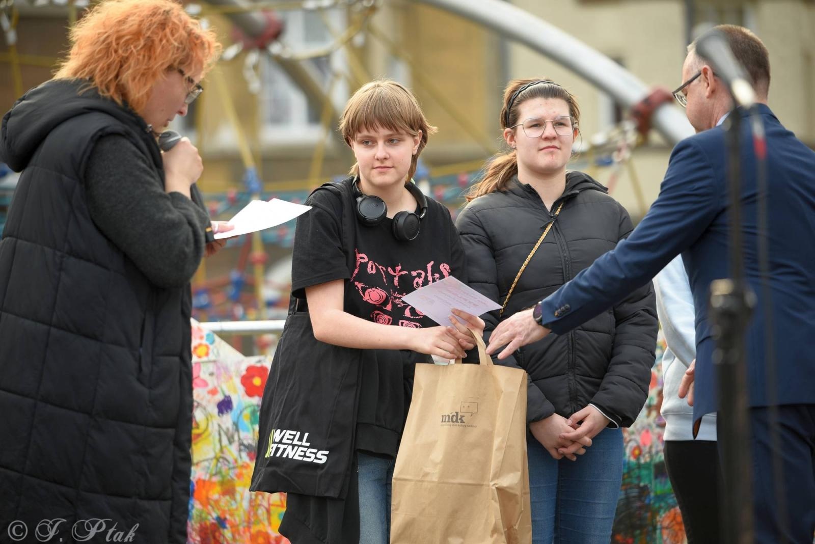 Zdjęcie w galerii na portalu naszraciborz.pl: Piknik na powitanie wiosny w parku Jordanowskim [FOTO i WIDEO] wiadomości z regionu