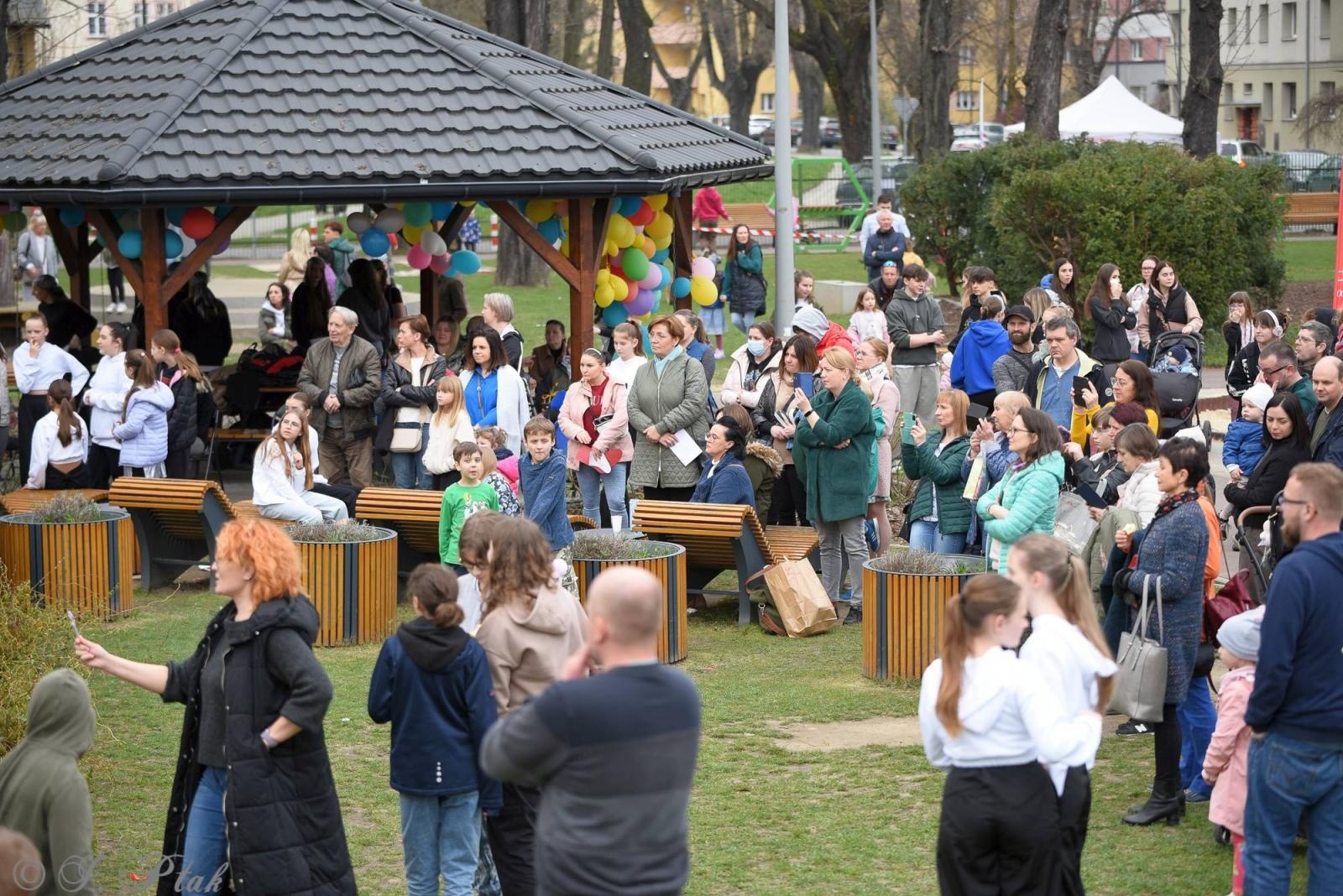 Zdjęcie w galerii na portalu naszraciborz.pl: Piknik na powitanie wiosny w parku Jordanowskim [FOTO i WIDEO] wiadomości z regionu