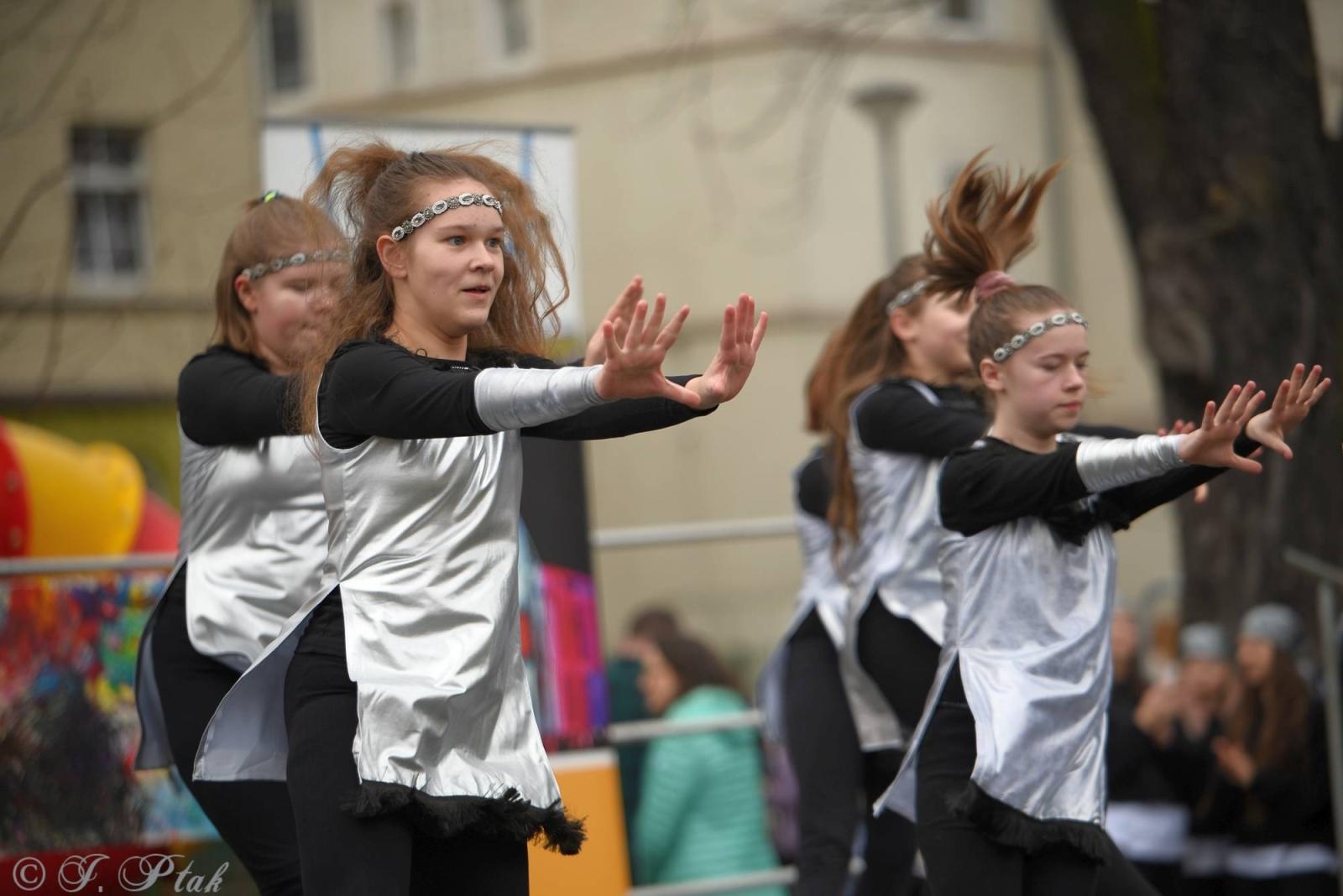 Zdjęcie w galerii na portalu naszraciborz.pl: Piknik na powitanie wiosny w parku Jordanowskim [FOTO i WIDEO] wiadomości z regionu