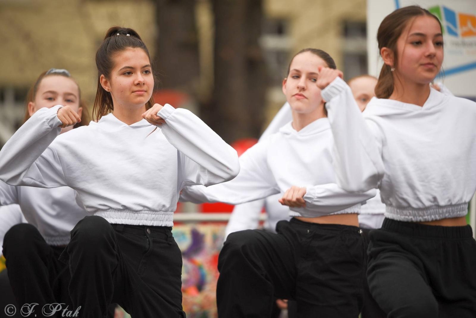Zdjęcie w galerii na portalu naszraciborz.pl: Piknik na powitanie wiosny w parku Jordanowskim [FOTO i WIDEO] wiadomości z regionu