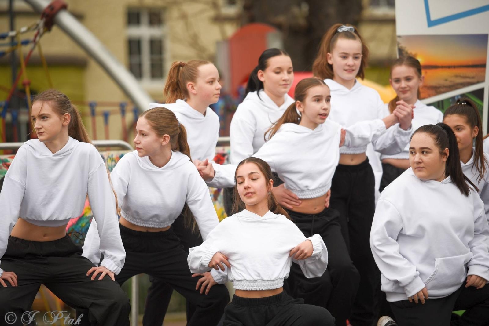 Zdjęcie w galerii na portalu naszraciborz.pl: Piknik na powitanie wiosny w parku Jordanowskim [FOTO i WIDEO] wiadomości z regionu