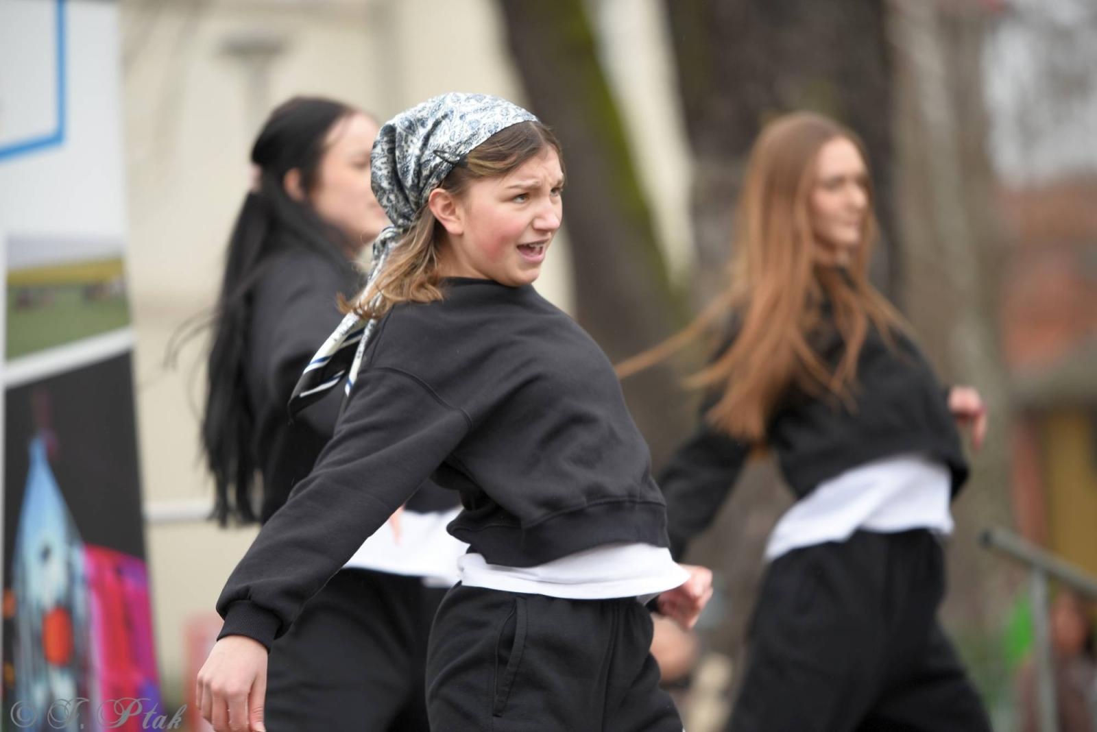 Zdjęcie w galerii na portalu naszraciborz.pl: Piknik na powitanie wiosny w parku Jordanowskim [FOTO i WIDEO] wiadomości z regionu