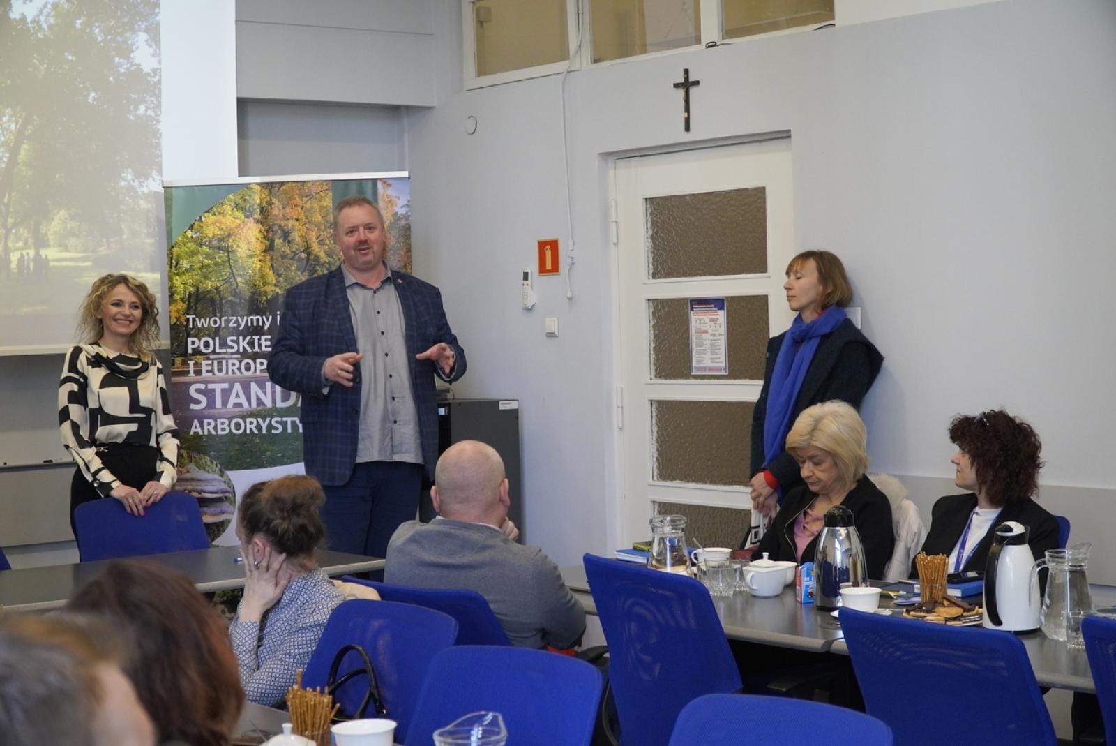 Zdjęcie w galerii na portalu naszraciborz.pl: Standardy ochrony zieleni - wprowadzenie. Szkolenie w ratuszu wiadomości z regionu