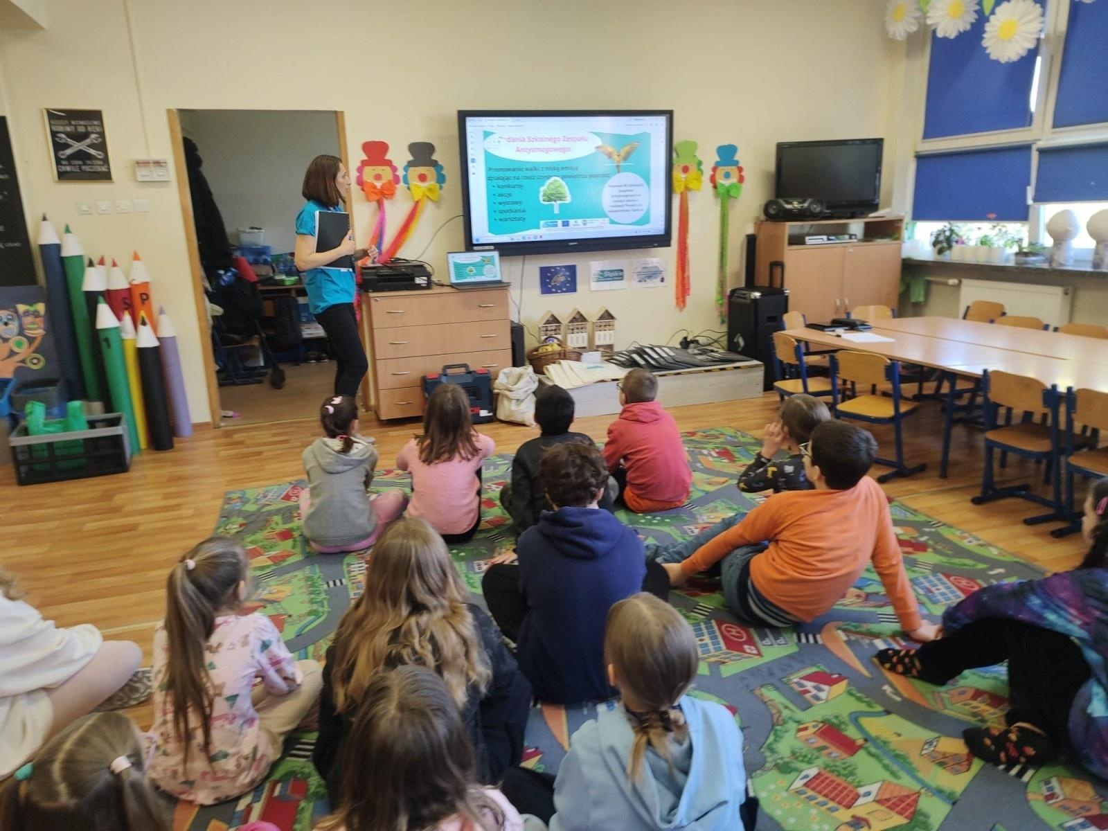 Zdjęcie w galerii na portalu naszraciborz.pl: Edukacja antysmogowa z ekodoradczyni w SP 15 wiadomości z regionu