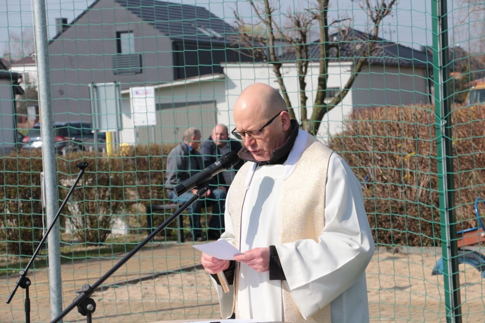 Zdjęcie w galerii na portalu naszraciborz.pl: W Kornowacu otwarto pierwsze w powiecie boisko ze sztuczną nawierzchnią wiadomości z regionu