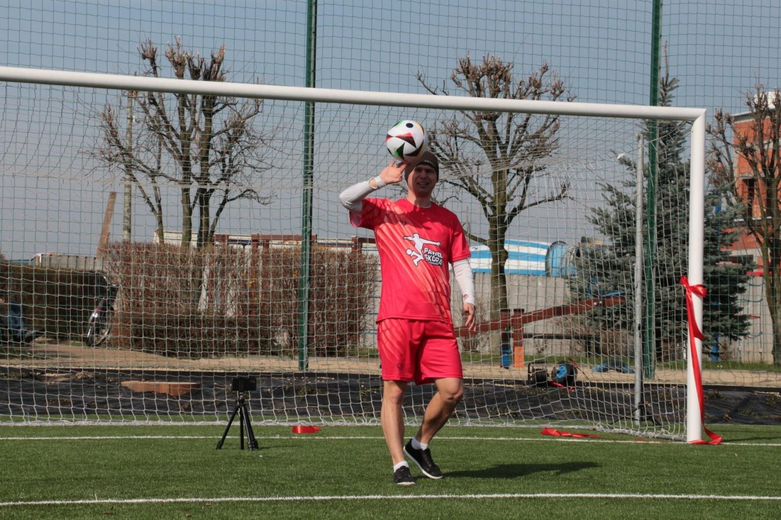 Zdjęcie w galerii na portalu naszraciborz.pl: W Kornowacu otwarto pierwsze w powiecie boisko ze sztuczną nawierzchnią wiadomości z regionu