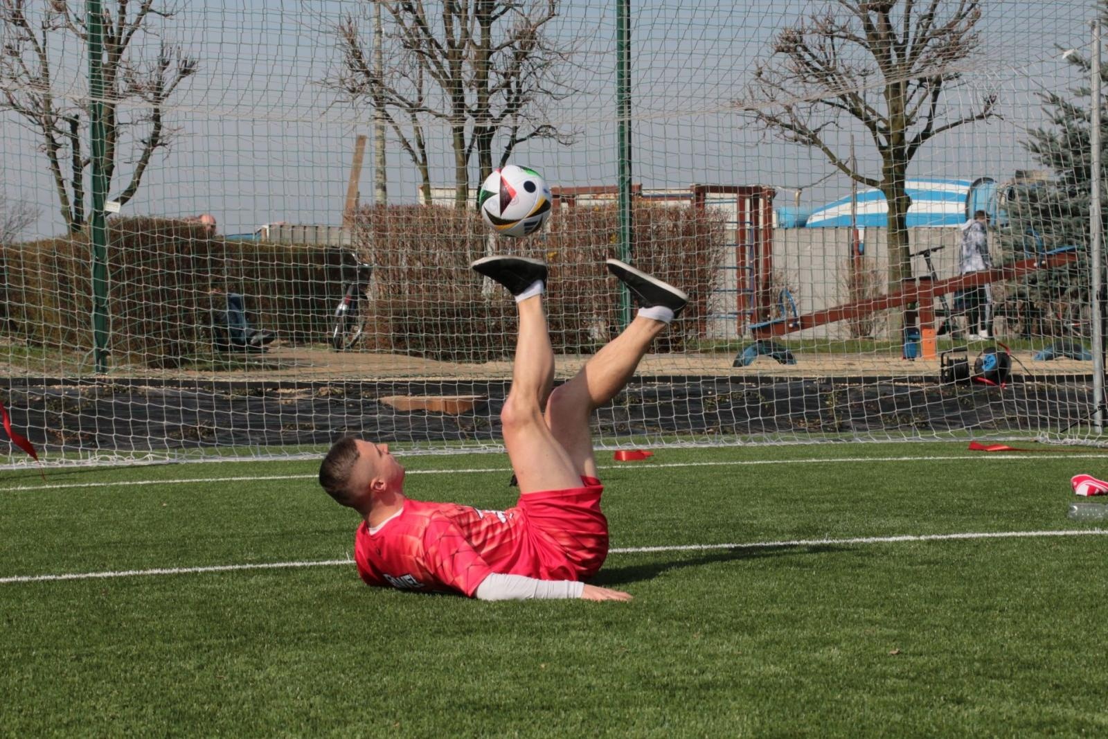 Zdjęcie w galerii na portalu naszraciborz.pl: W Kornowacu otwarto pierwsze w powiecie boisko ze sztuczną nawierzchnią wiadomości z regionu