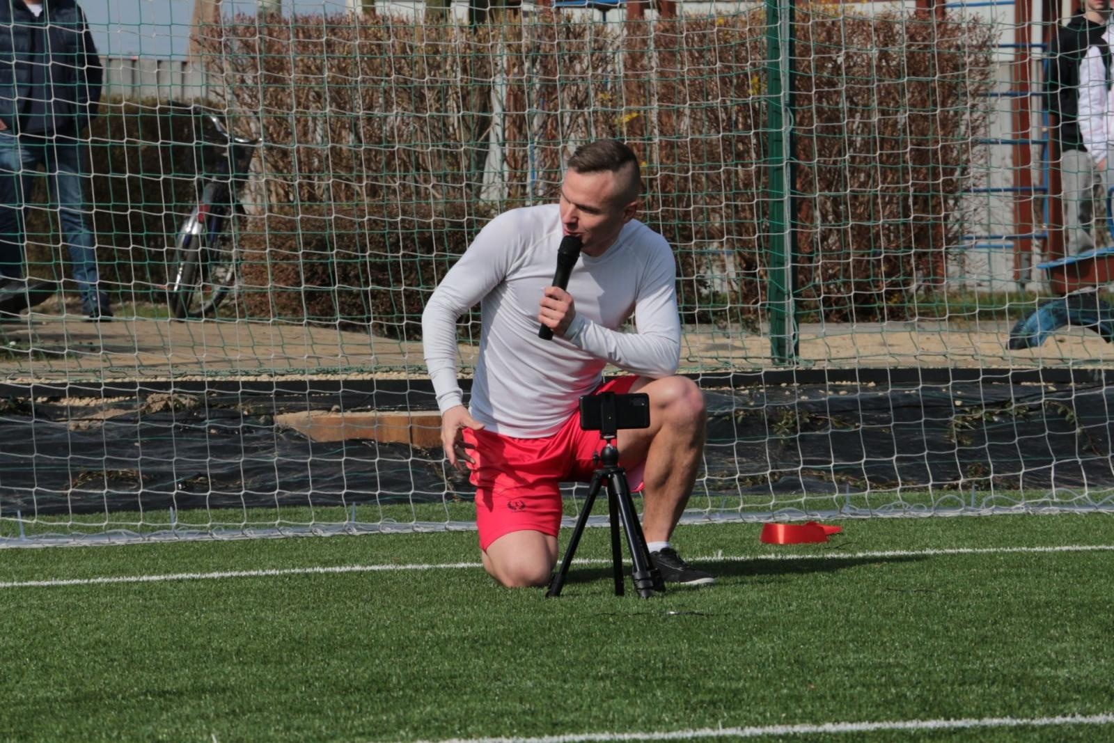 Zdjęcie w galerii na portalu naszraciborz.pl: W Kornowacu otwarto pierwsze w powiecie boisko ze sztuczną nawierzchnią wiadomości z regionu