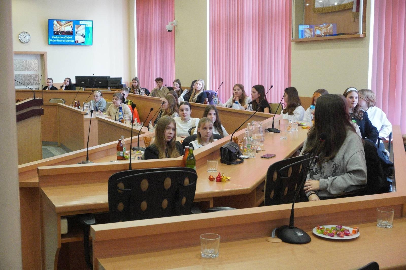 Zdjęcie w galerii na portalu naszraciborz.pl: I Raciborskie Forum Samorządów Uczniowskich wiadomości z regionu