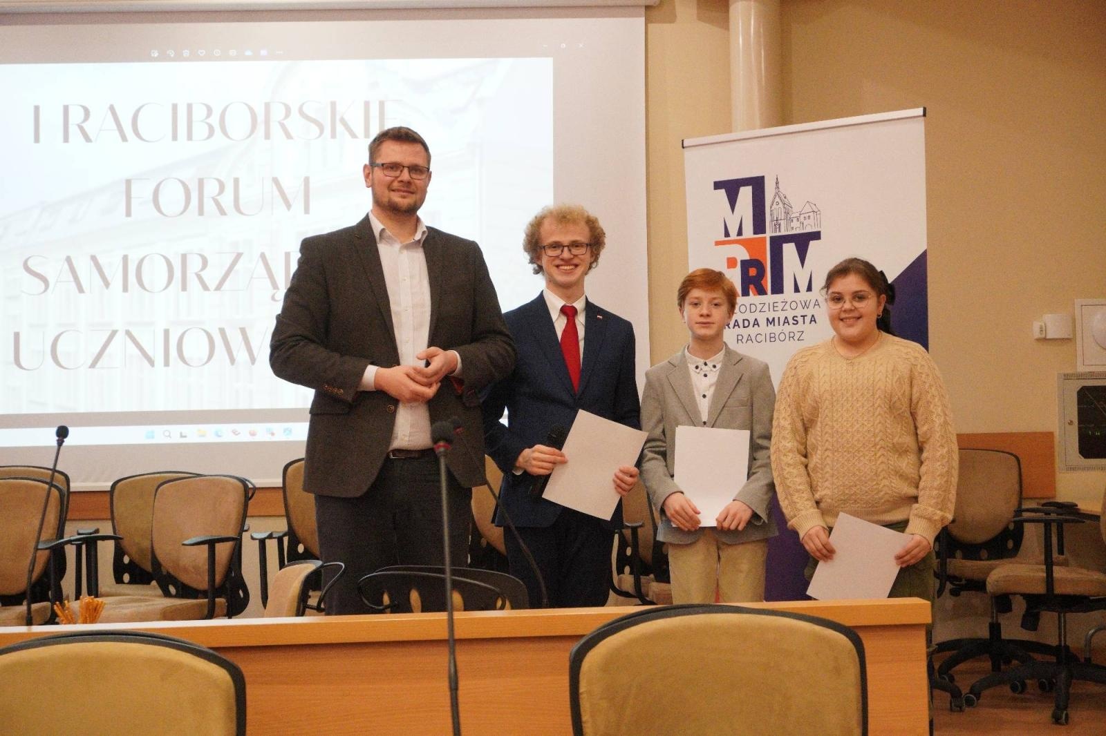 Zdjęcie w galerii na portalu naszraciborz.pl: I Raciborskie Forum Samorządów Uczniowskich wiadomości z regionu