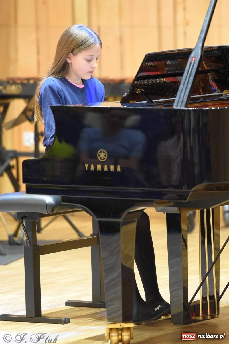 Zdjęcie w galerii na portalu naszraciborz.pl: Wiosenne brzmienie w szkole muzycznej [FOTO i WIDEO] wiadomości z regionu