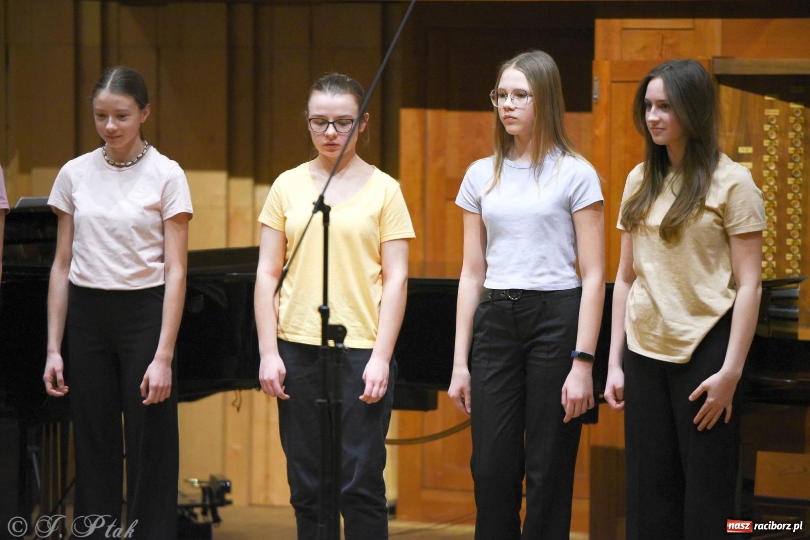 Zdjęcie w galerii na portalu naszraciborz.pl: Wiosenne brzmienie w szkole muzycznej [FOTO i WIDEO] wiadomości z regionu