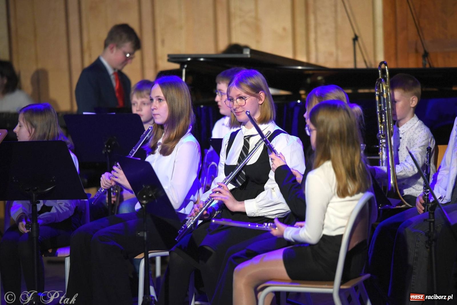 Zdjęcie w galerii na portalu naszraciborz.pl: Wiosenne brzmienie w szkole muzycznej [FOTO i WIDEO] wiadomości z regionu