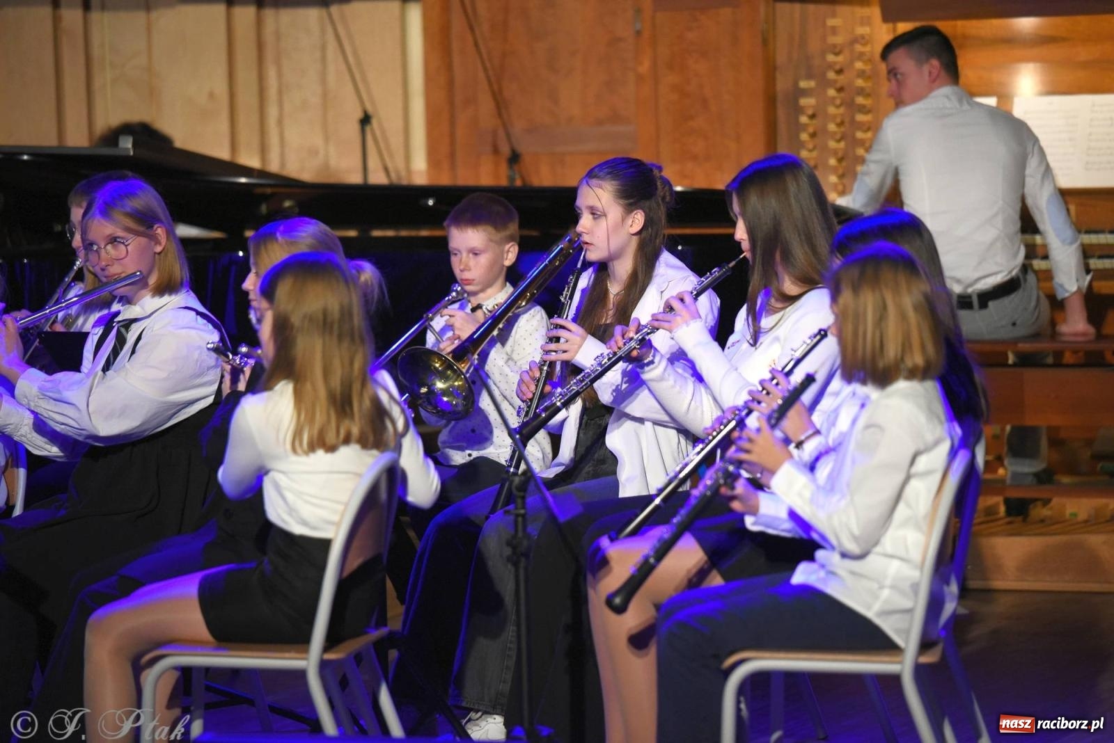 Zdjęcie w galerii na portalu naszraciborz.pl: Wiosenne brzmienie w szkole muzycznej [FOTO i WIDEO] wiadomości z regionu