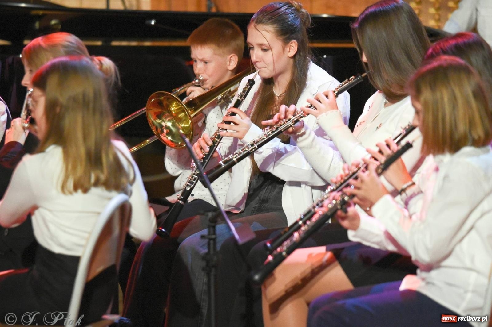 Zdjęcie w galerii na portalu naszraciborz.pl: Wiosenne brzmienie w szkole muzycznej [FOTO i WIDEO] wiadomości z regionu