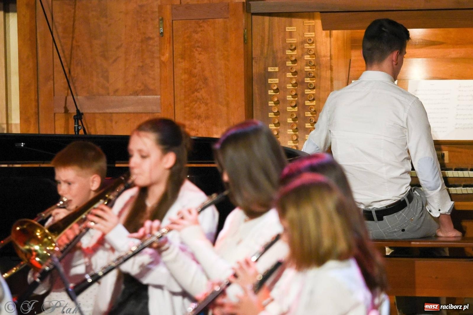 Zdjęcie w galerii na portalu naszraciborz.pl: Wiosenne brzmienie w szkole muzycznej [FOTO i WIDEO] wiadomości z regionu