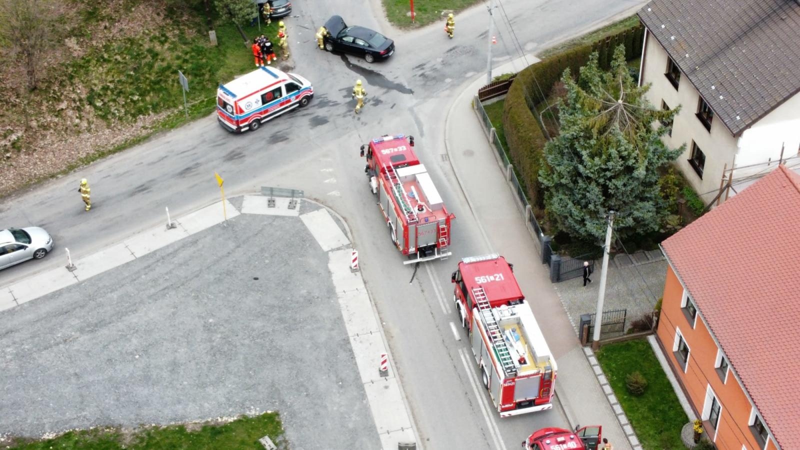 Zdjęcie w galerii na portalu naszraciborz.pl: Passat i opel astra zderzyły się w Pawłowie [FOTO] wiadomości z regionu
