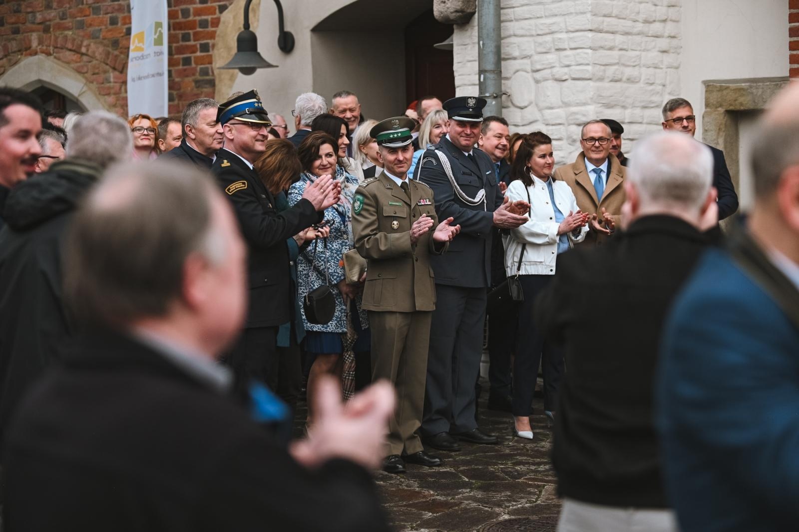 Zdjęcie w galerii na portalu naszraciborz.pl: Gaude Mater Polonia na otwarcie domu książęcego raciborskiego zamku wiadomości z regionu