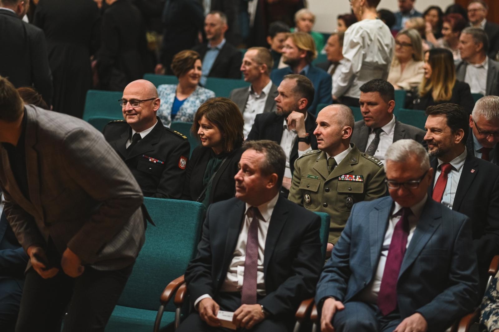 Zdjęcie w galerii na portalu naszraciborz.pl: Gaude Mater Polonia na otwarcie domu książęcego raciborskiego zamku wiadomości z regionu