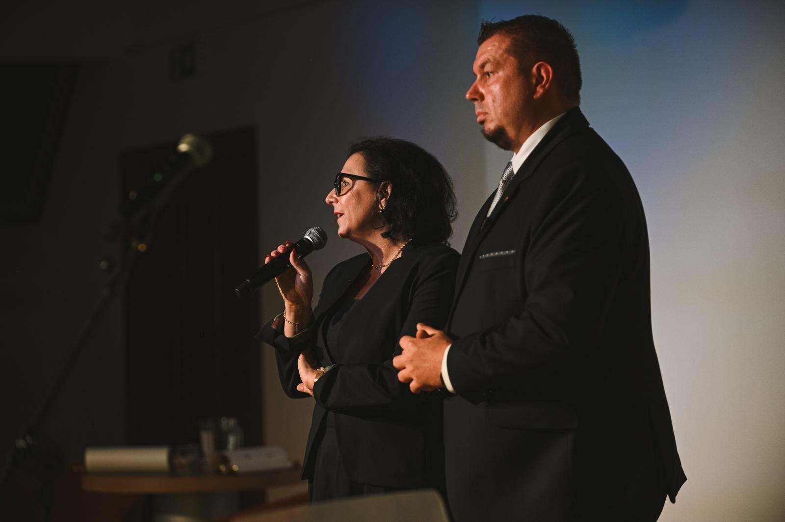 Zdjęcie w galerii na portalu naszraciborz.pl: Gaude Mater Polonia na otwarcie domu książęcego raciborskiego zamku wiadomości z regionu