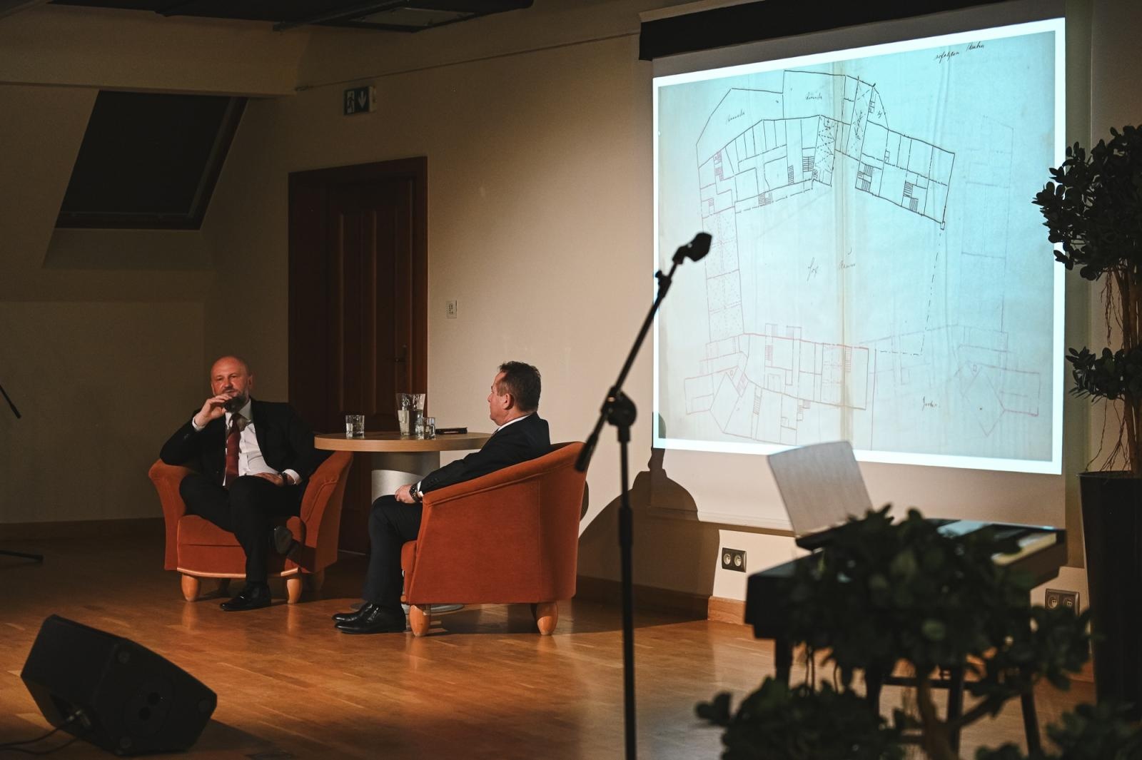 Zdjęcie w galerii na portalu naszraciborz.pl: Gaude Mater Polonia na otwarcie domu książęcego raciborskiego zamku wiadomości z regionu