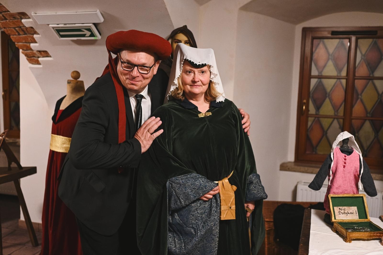 Zdjęcie w galerii na portalu naszraciborz.pl: Gaude Mater Polonia na otwarcie domu książęcego raciborskiego zamku wiadomości z regionu