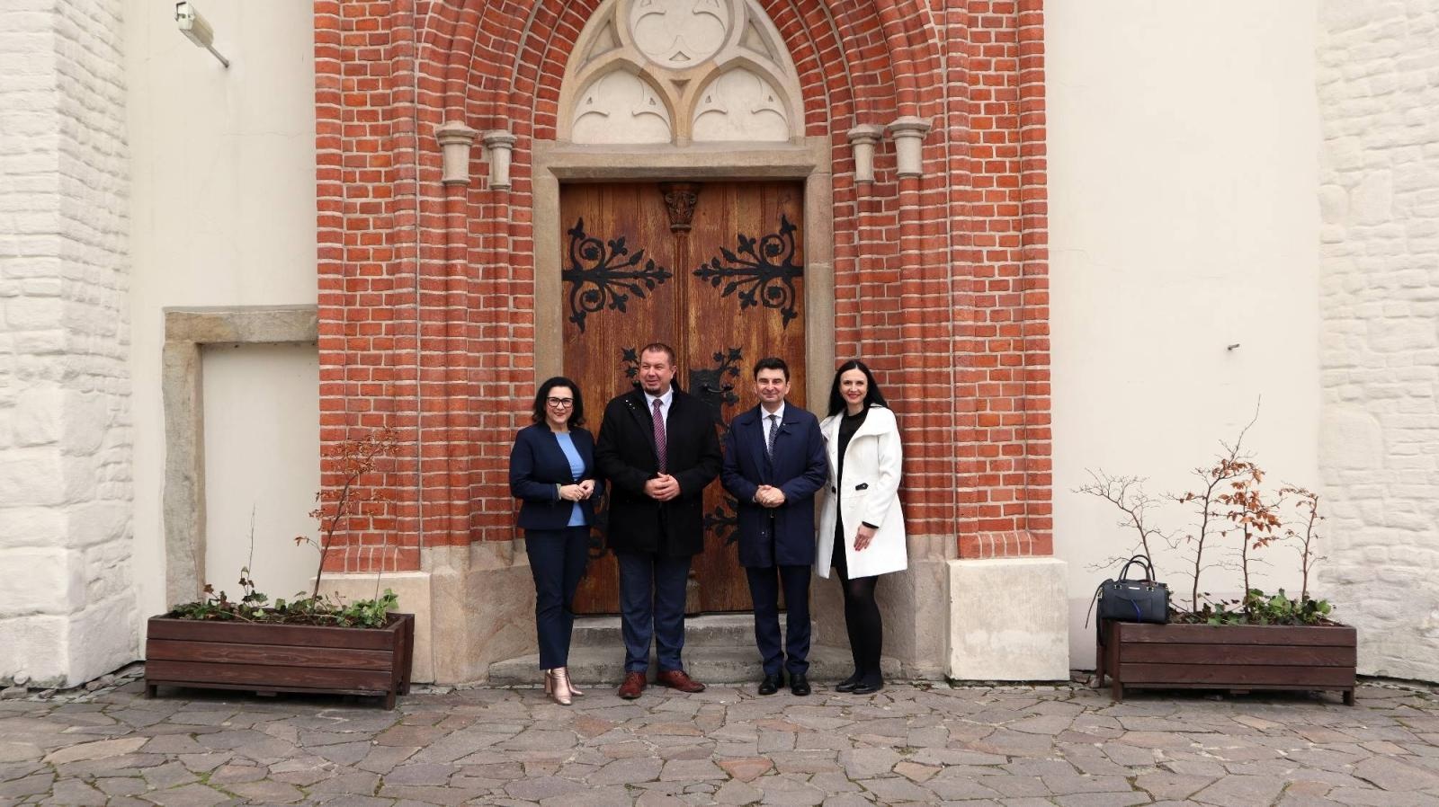 Zdjęcie w galerii na portalu naszraciborz.pl: Wojewoda śląski z roboczą wizytą w Starostwie Powiatowym wiadomości z regionu