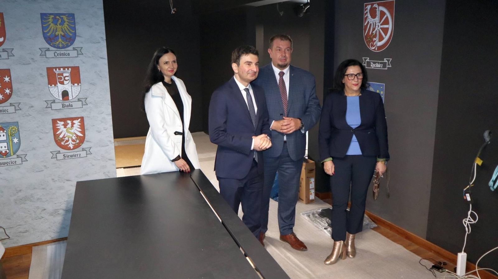 Zdjęcie w galerii na portalu naszraciborz.pl: Wojewoda śląski z roboczą wizytą w Starostwie Powiatowym wiadomości z regionu