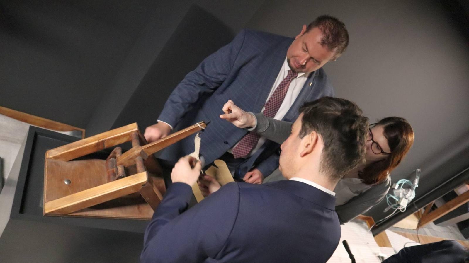 Zdjęcie w galerii na portalu naszraciborz.pl: Wojewoda śląski z roboczą wizytą w Starostwie Powiatowym wiadomości z regionu