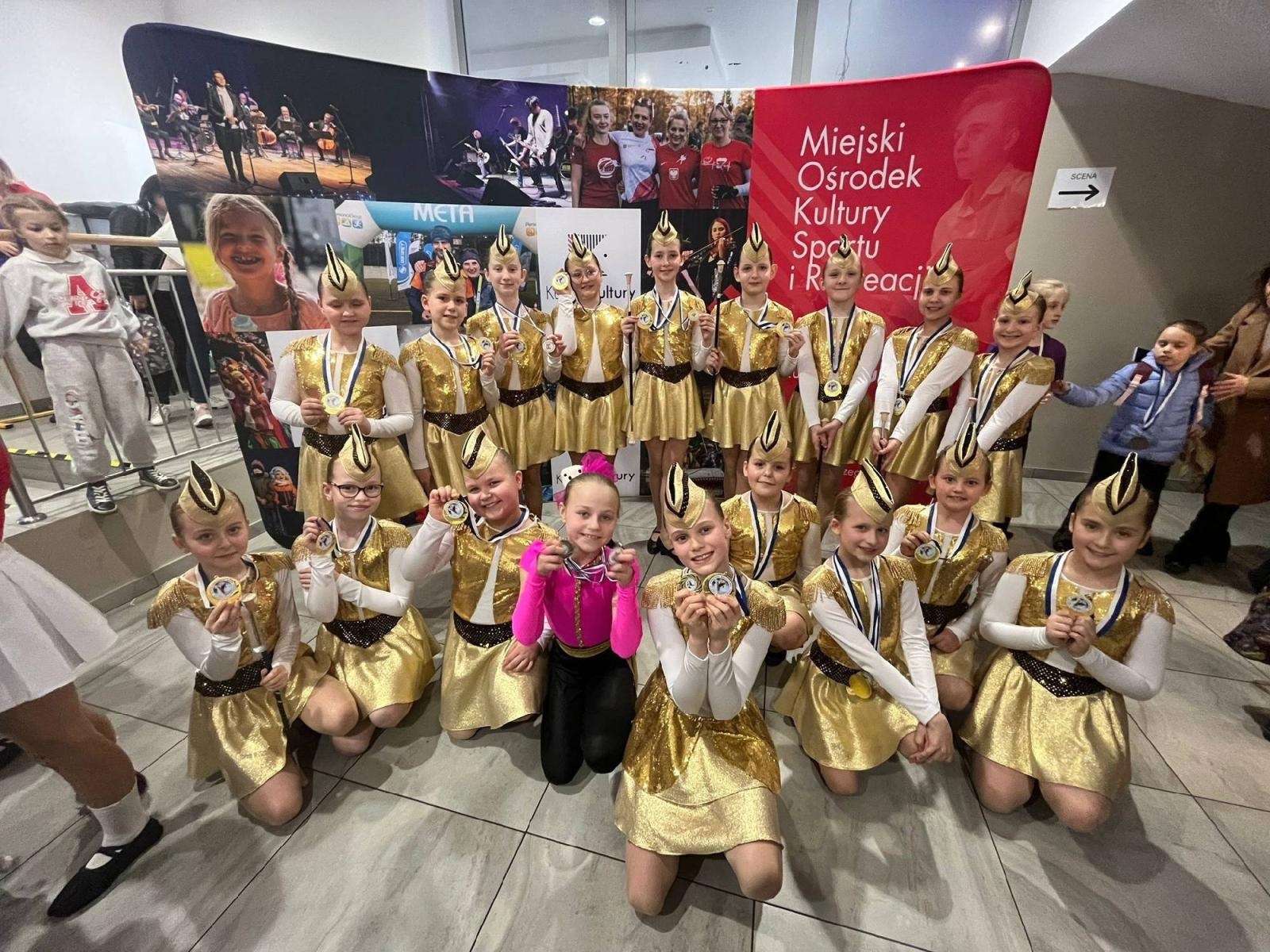 Zdjęcie w galerii na portalu naszraciborz.pl: Doskonały początek nowego sezonu Zary wiadomości z regionu