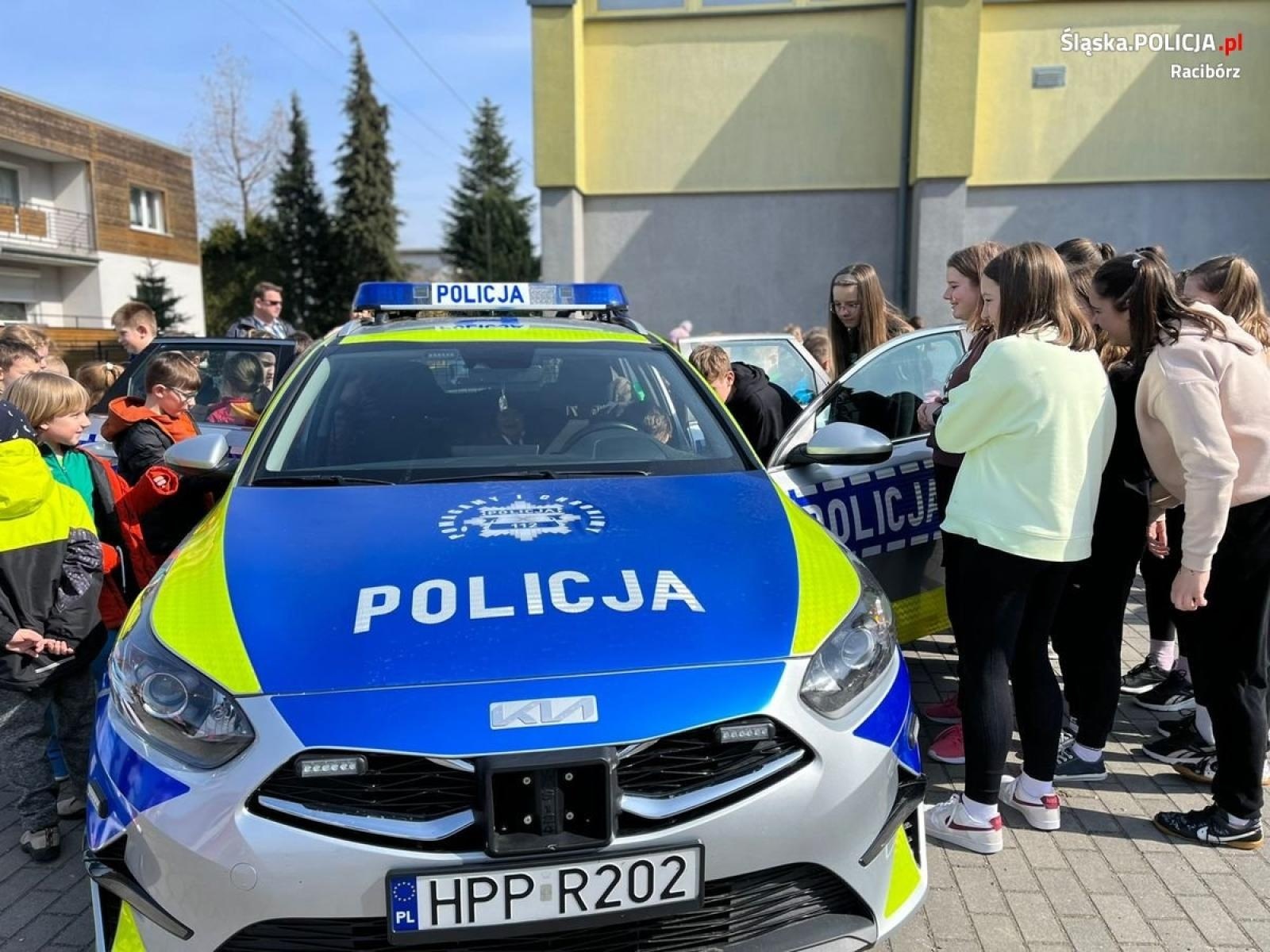 Zdjęcie w galerii na portalu naszraciborz.pl: Dzień bezpieczeństwa w Pietrowicach Wielkich wiadomości z regionu