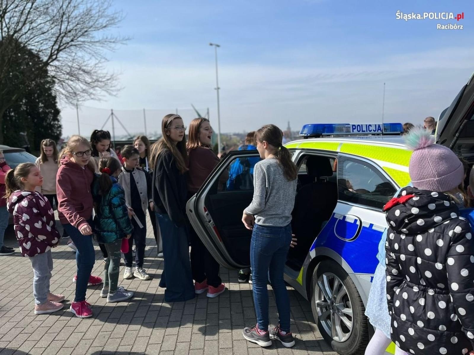 Zdjęcie w galerii na portalu naszraciborz.pl: Dzień bezpieczeństwa w Pietrowicach Wielkich wiadomości z regionu