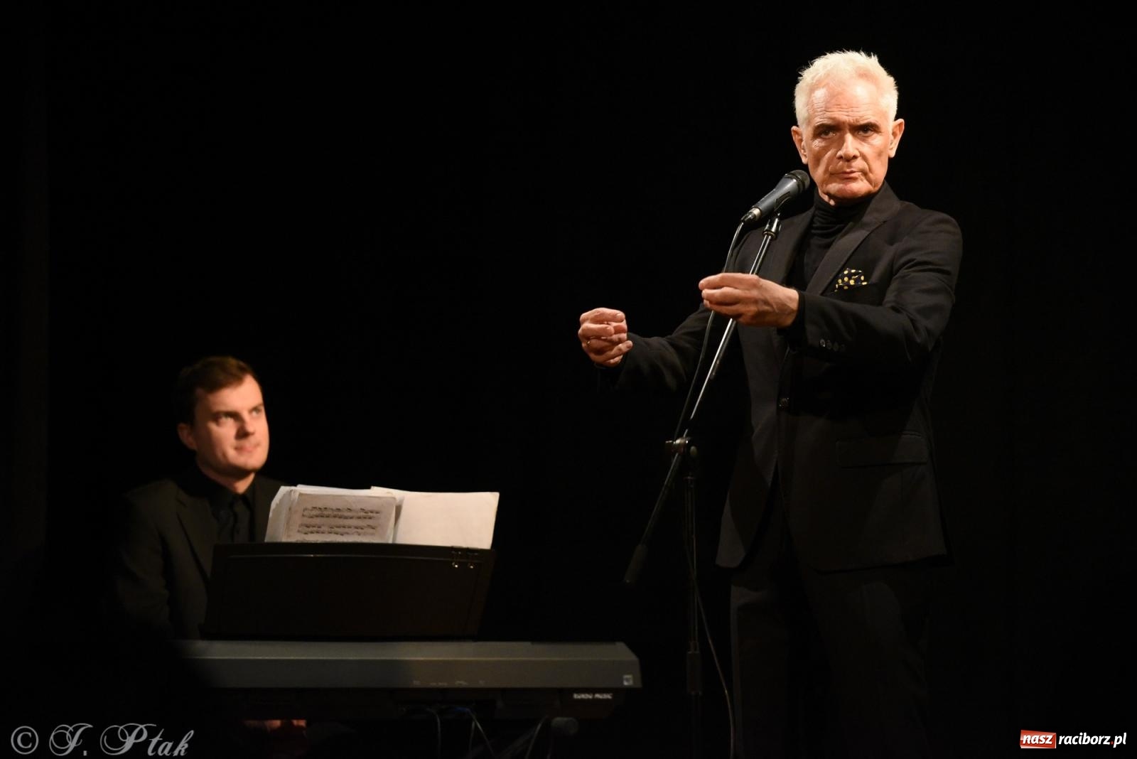 Zdjęcie w galerii na portalu naszraciborz.pl: Wokół Herberta, czyli potęga smaku, albo sztuczny miód w Strzesze wiadomości z regionu