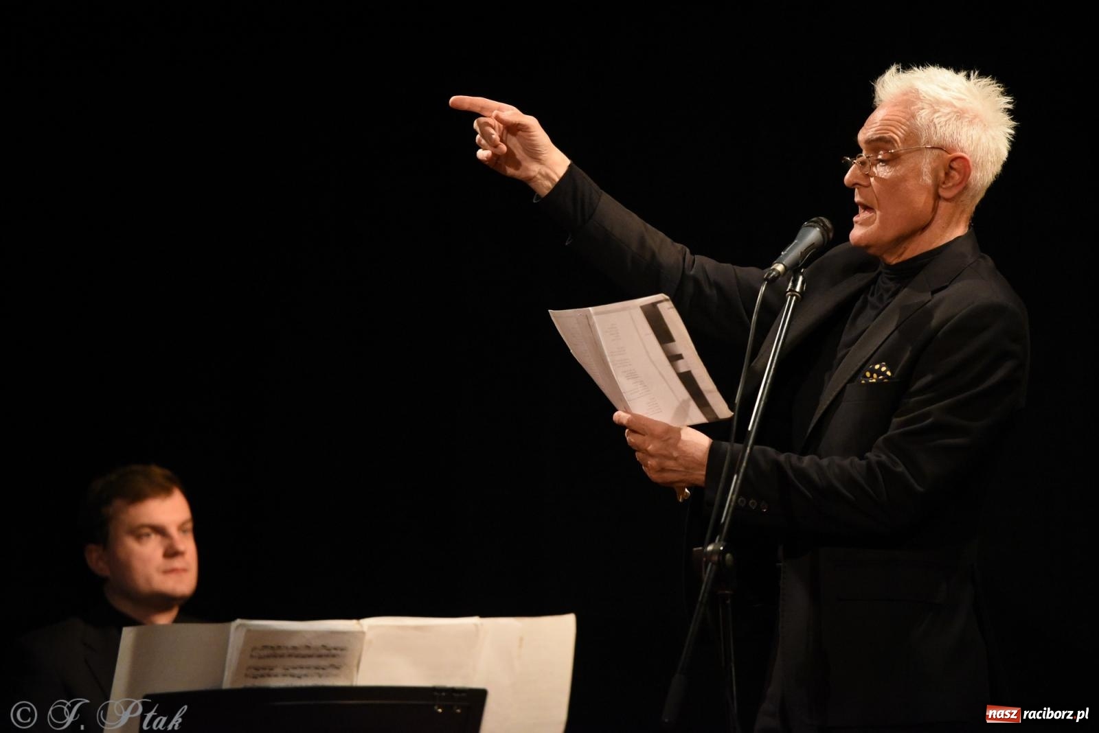 Zdjęcie w galerii na portalu naszraciborz.pl: Wokół Herberta, czyli potęga smaku, albo sztuczny miód w Strzesze wiadomości z regionu