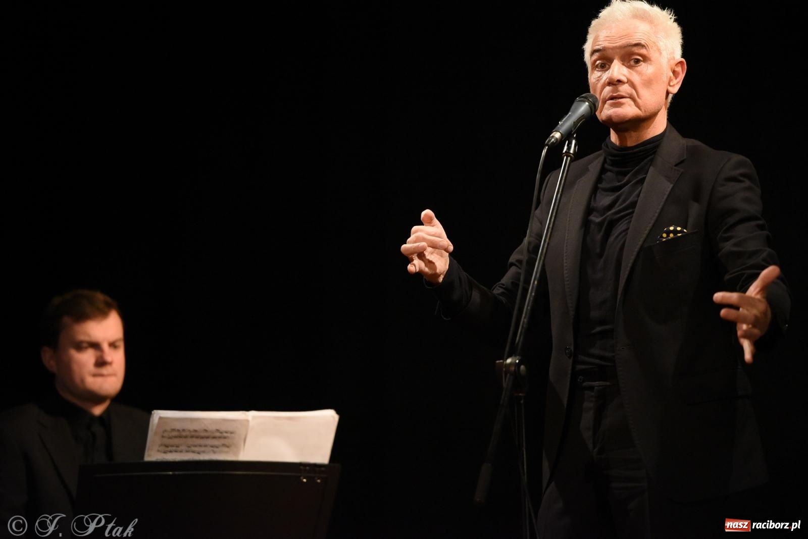 Zdjęcie w galerii na portalu naszraciborz.pl: Wokół Herberta, czyli potęga smaku, albo sztuczny miód w Strzesze wiadomości z regionu