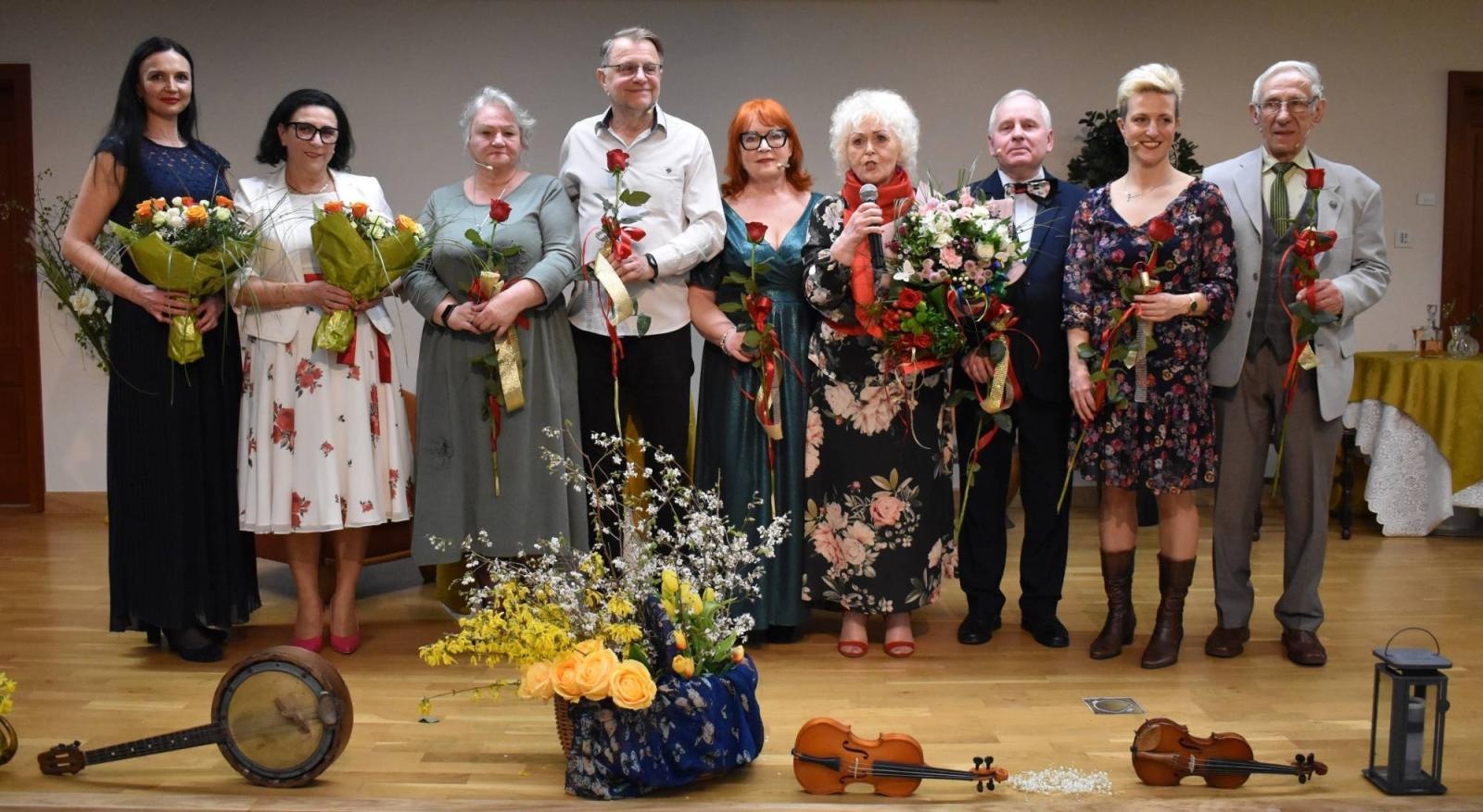 Zdjęcie w galerii na portalu naszraciborz.pl: Dobra rozrywka powróciła na zamkową scenę wiadomości z regionu