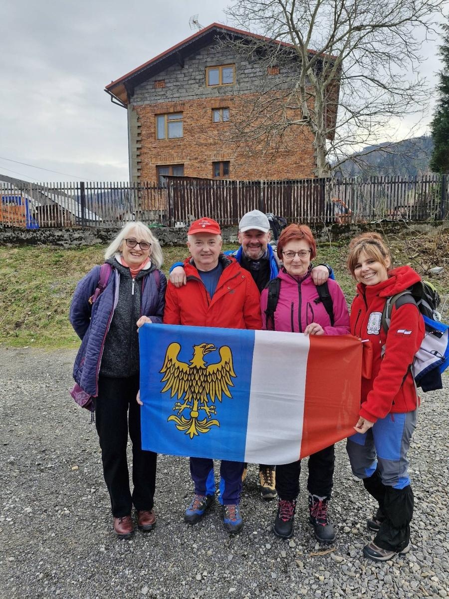 Zdjęcie w galerii na portalu naszraciborz.pl: Raciborzanie wrócili z wyprawy na Skrzyczne i Czupel wiadomości z regionu