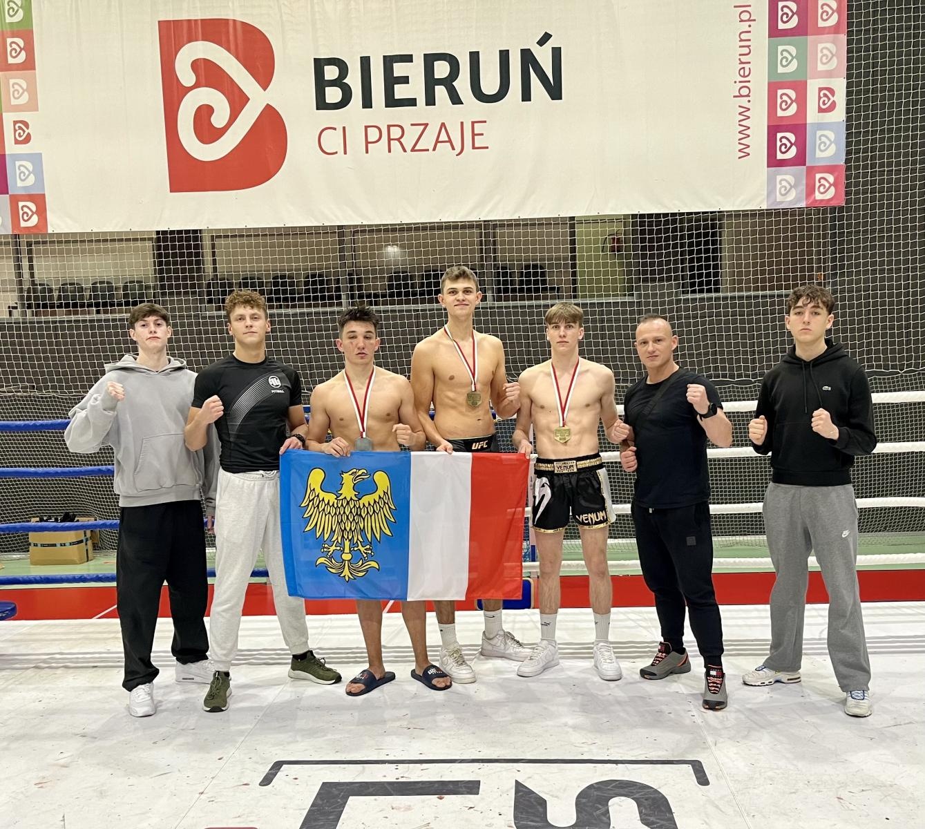 Zdjęcie w galerii na portalu naszraciborz.pl: Raciborscy kickbokserzy po raz kolejny pokazali klasę wiadomości z regionu