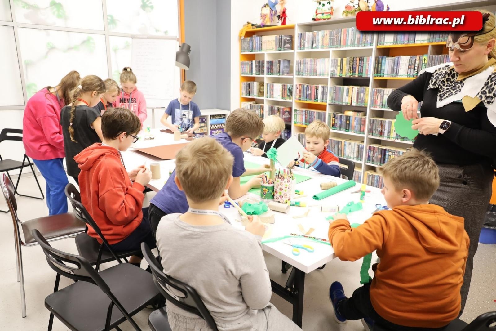 Zdjęcie w galerii na portalu naszraciborz.pl: Biblioteka nie zasypia, czyli XXI Noc z Andersenem za nami! wiadomości z regionu